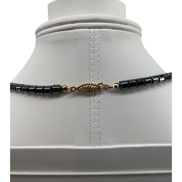 Vintage Hematite & Freshwater Pearl Choker Necklace With Gold-Plated Clasp 18" - Picture 3 of 5